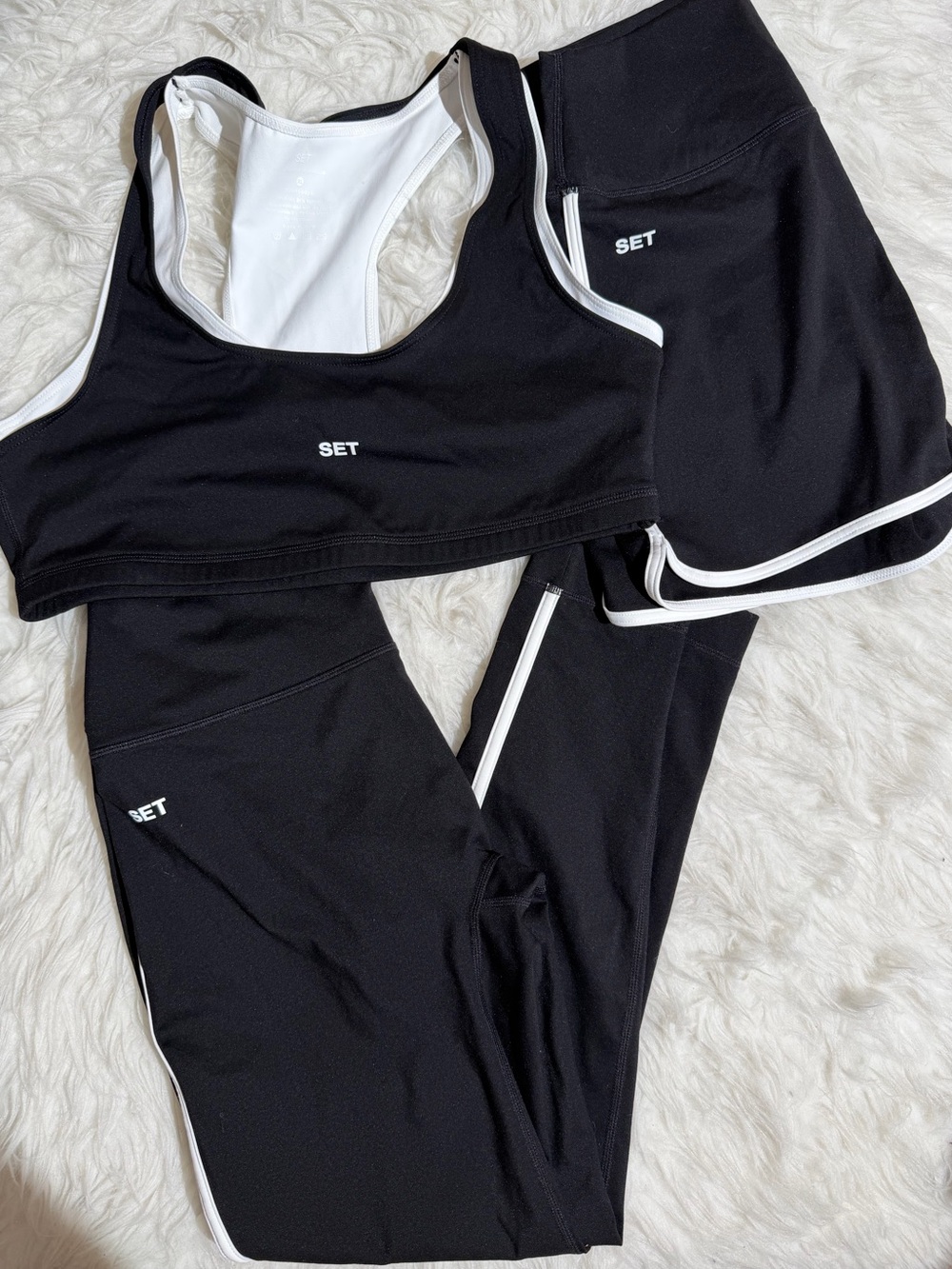 NEW Set Active XL Matching Set Black White Leggings Shorts Sports Bra Sportbody